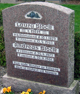  Gravsten på Døstrup kirkegård, foto v. Chr. Scholz 